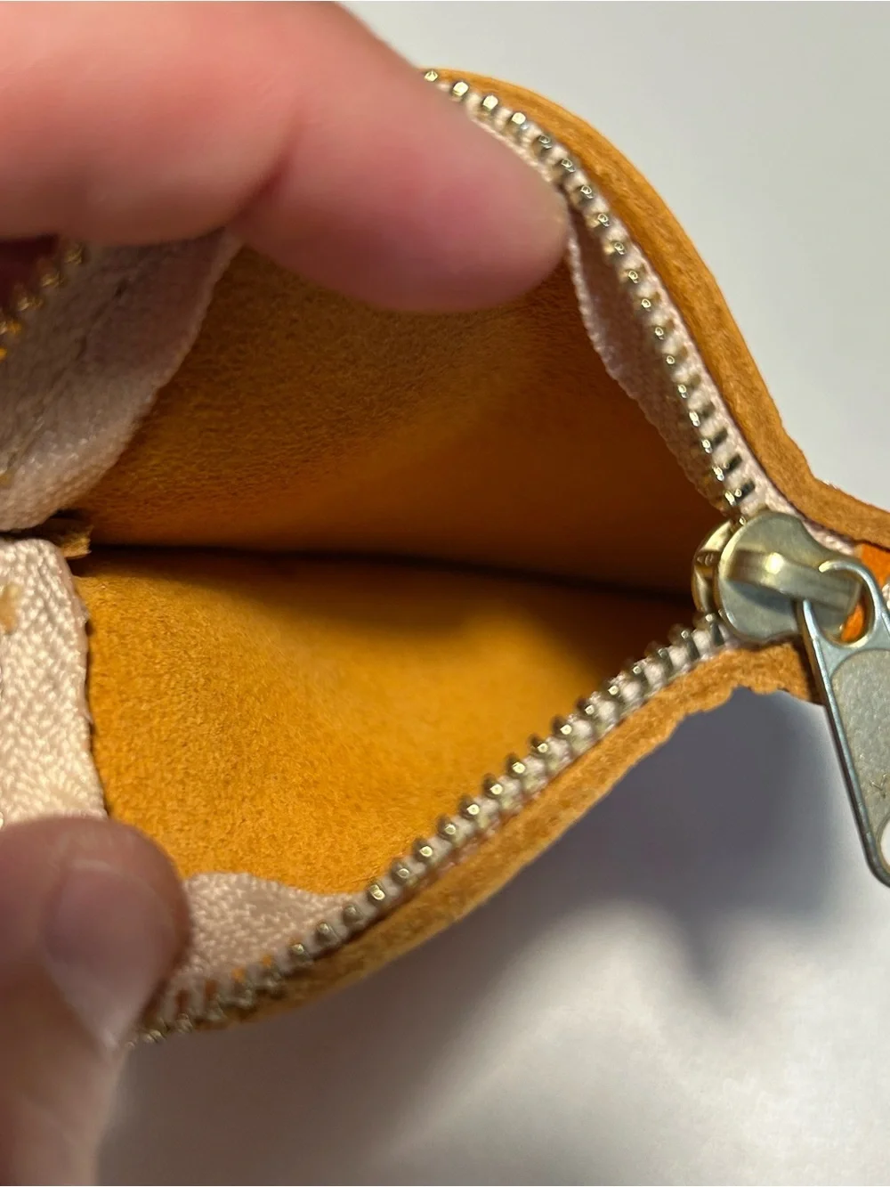 Portland Leather Goods Heart Pouch Key Chain Coin Purse Brown Bag Charm